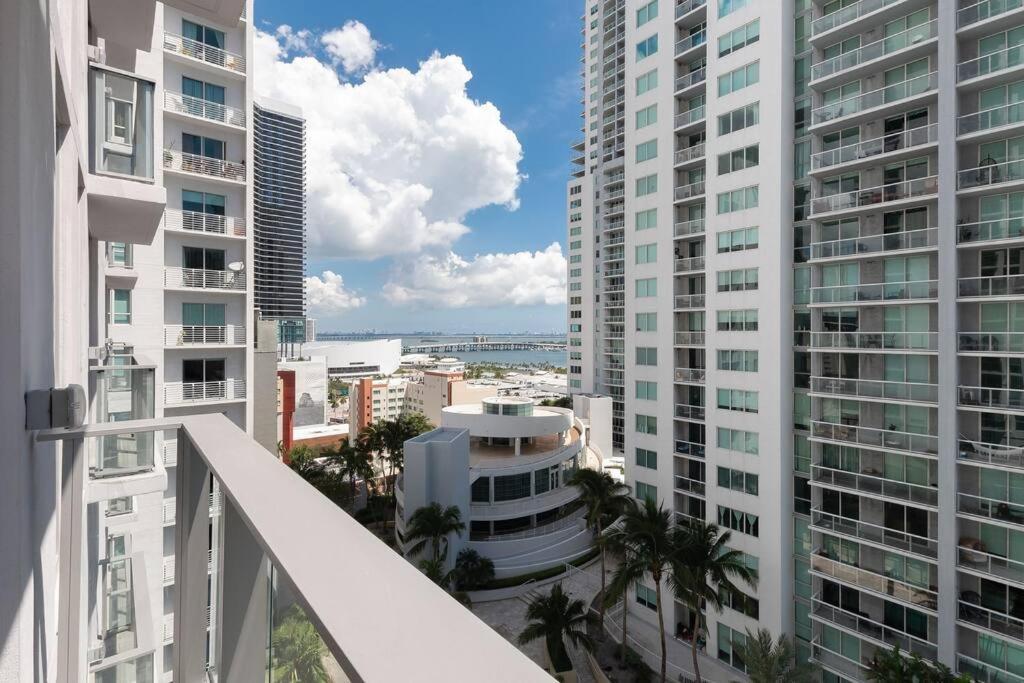 Stylish Modern Downtown Studio Free Parking Lägenhet Miami Exteriör bild